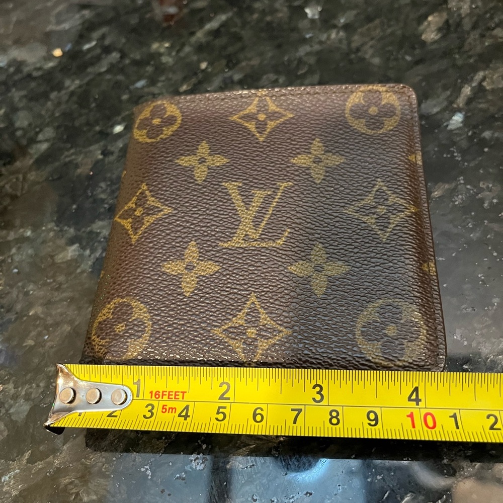 Authentic Lv Wallet - image 1